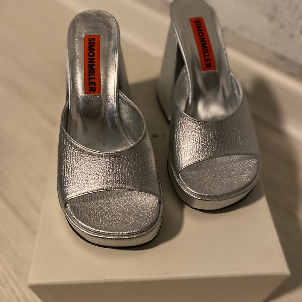 Simon Miller Slice Heel in Silver